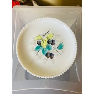 Vintage Westmoreland Milk Glass‎ Plate Blackberries